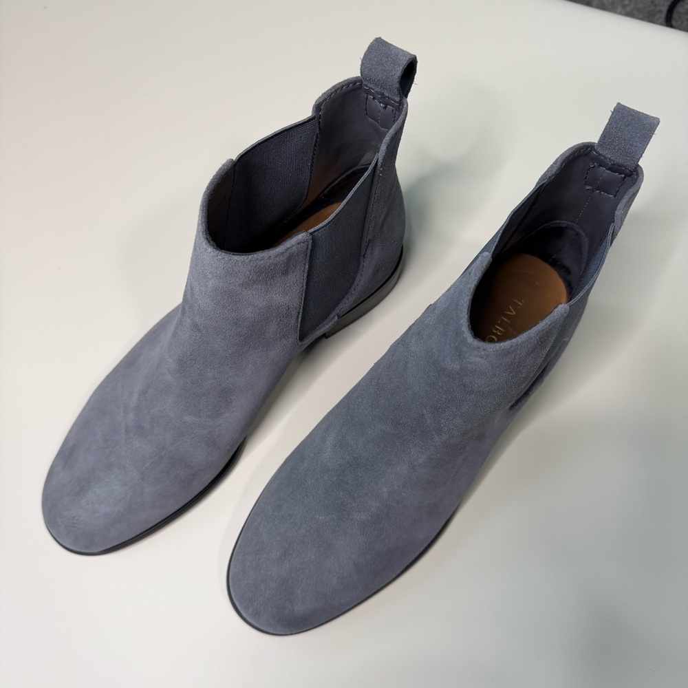 Talbots Gray Suede Chelsea Ankle Boots Low Heel Pull On Size 8